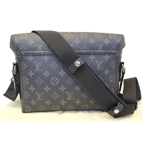 lv voyager bag